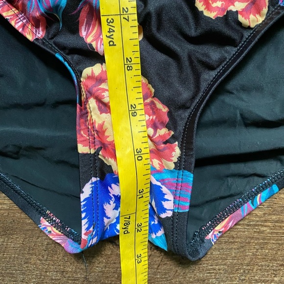 Modcloth Black Floral Halter bathing suit One Piece Swimsuit chic low cut sz 2X - Picture 6 of 15